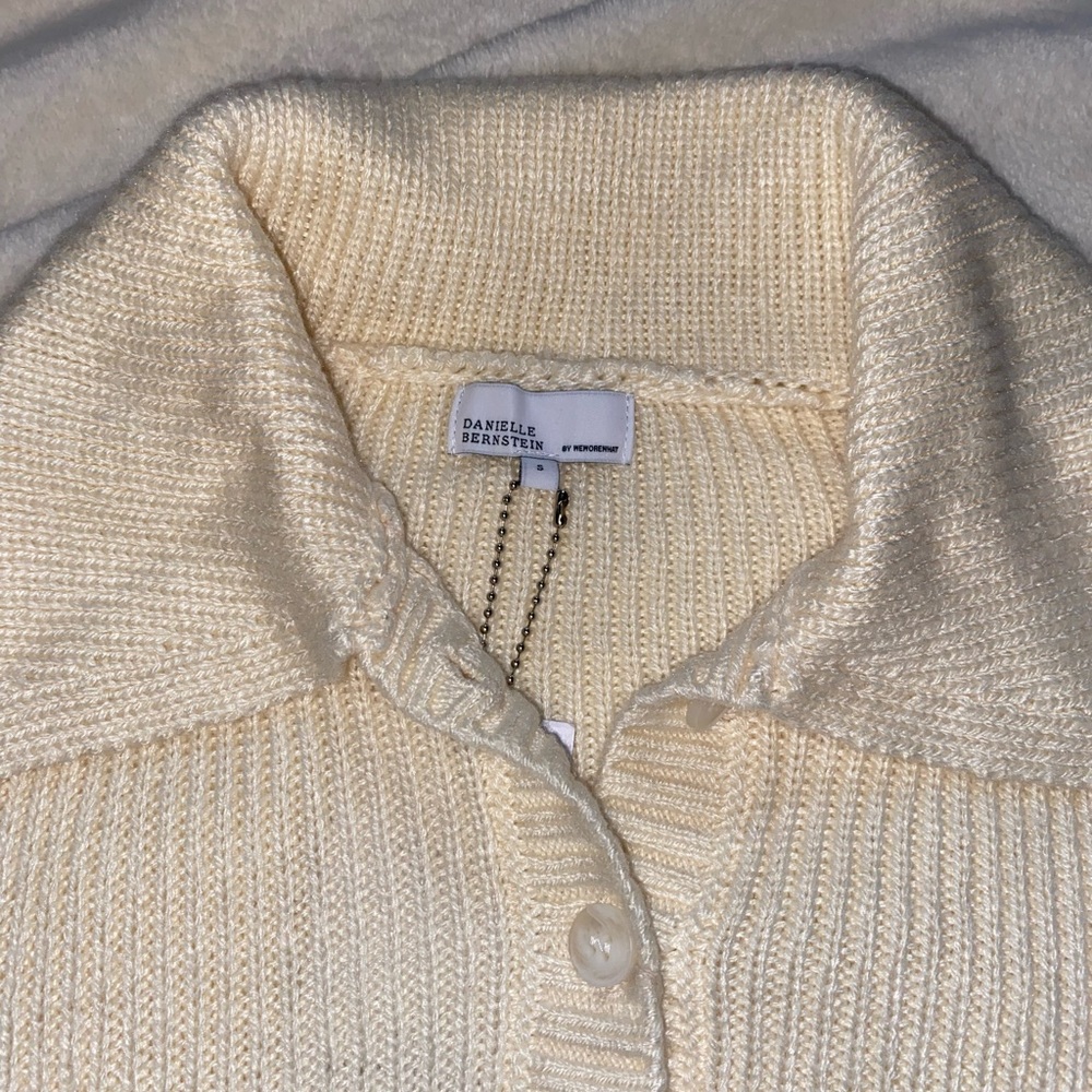 Cropped Cream Sweater - Picture 3 of 4